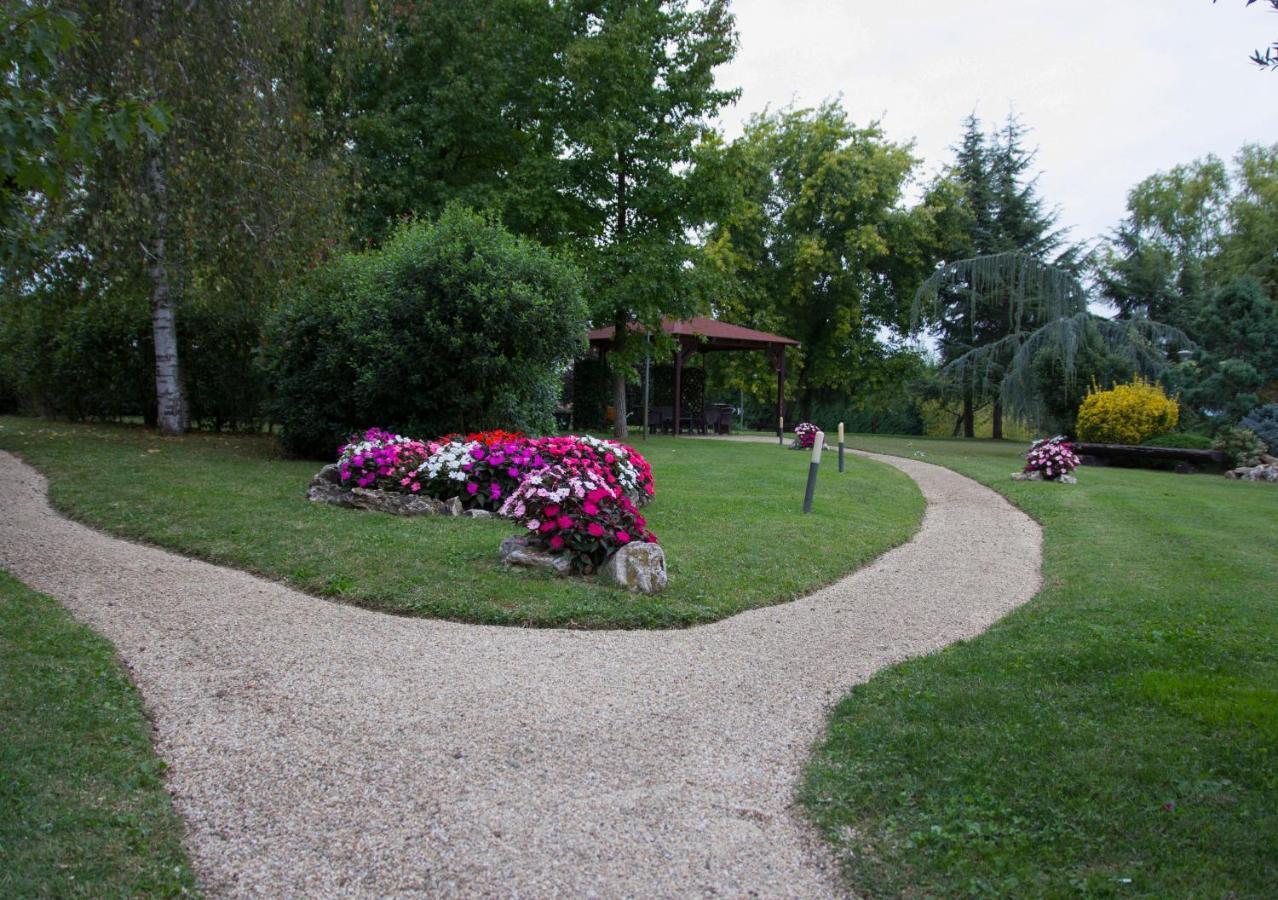 Lo Scoiattolo Piedmont Bike Hotel Pralormo Esterno foto