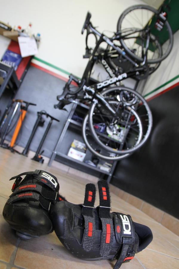 Lo Scoiattolo Piedmont Bike Hotel Pralormo Esterno foto