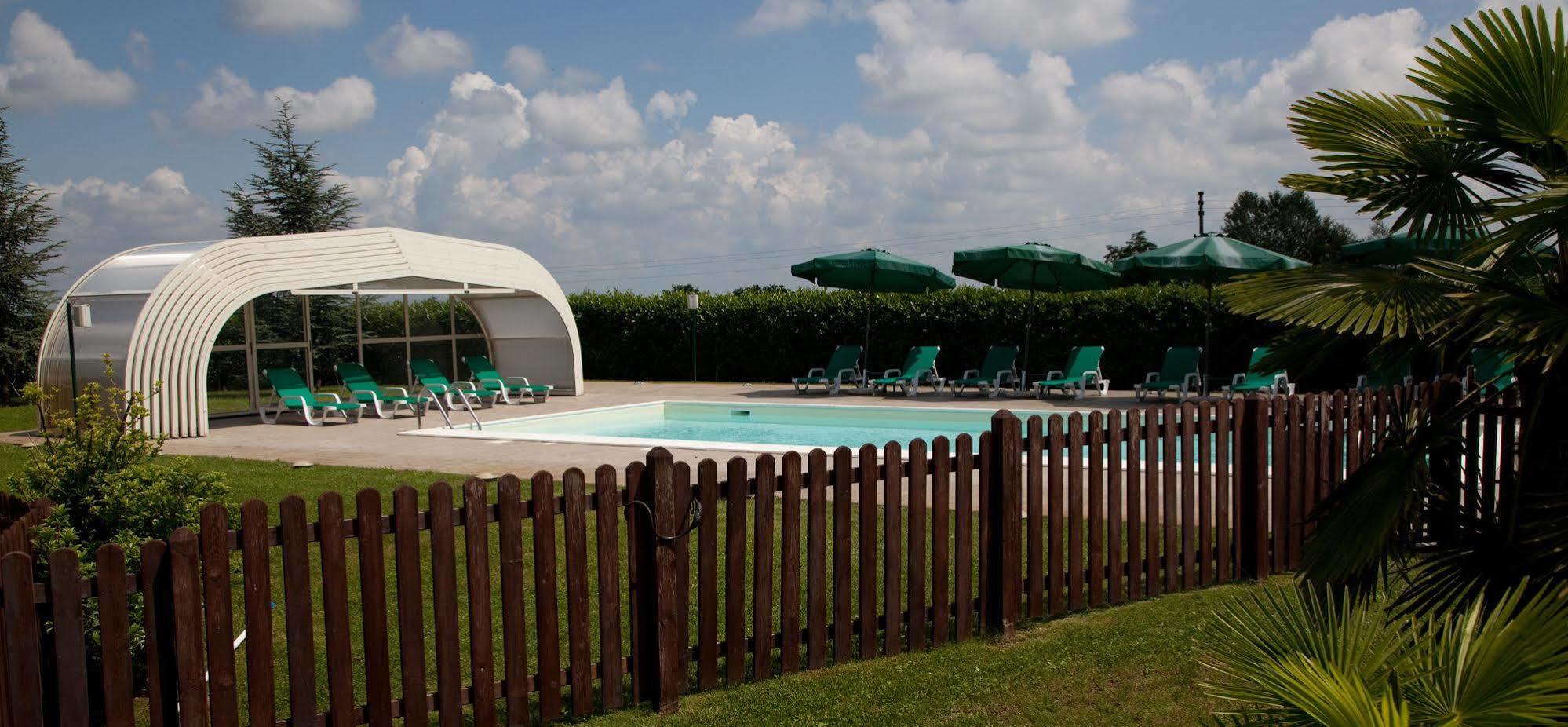 Lo Scoiattolo Piedmont Bike Hotel Pralormo Esterno foto